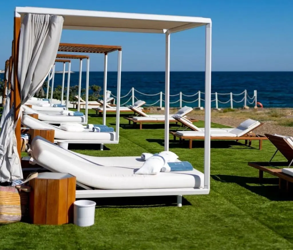 Luxury Cabanas